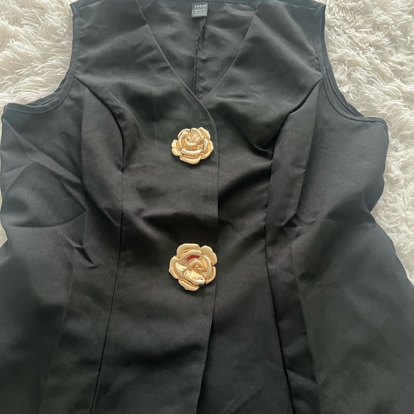 Black Sleeveless Top with Gold Decorative Buckles. New - Picture 3 of 7